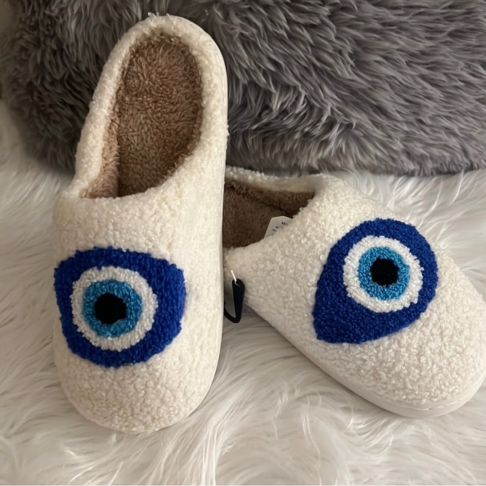 COPY - Womens Evil Eye Slippers Plush Winter Casual Indoor Soft Shoes Size 8.5-9